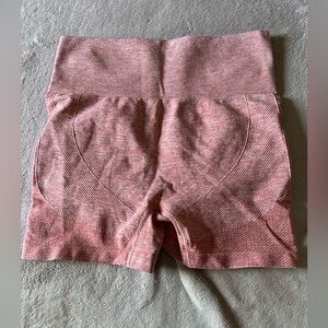 Seamless Women’s Shorts in Dusty Rose